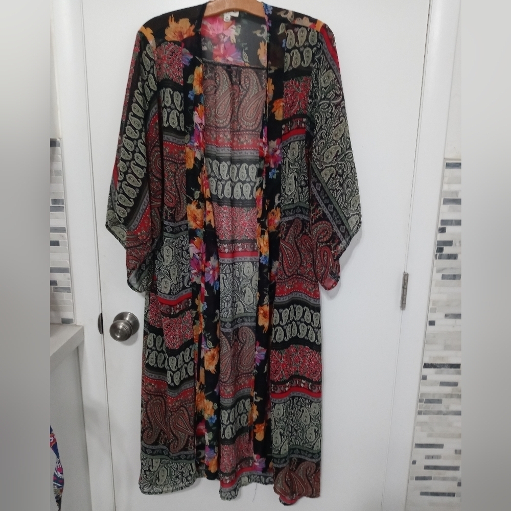 Umgee Long open front Paisley floral short flare sleeve Sheer kimono M/L